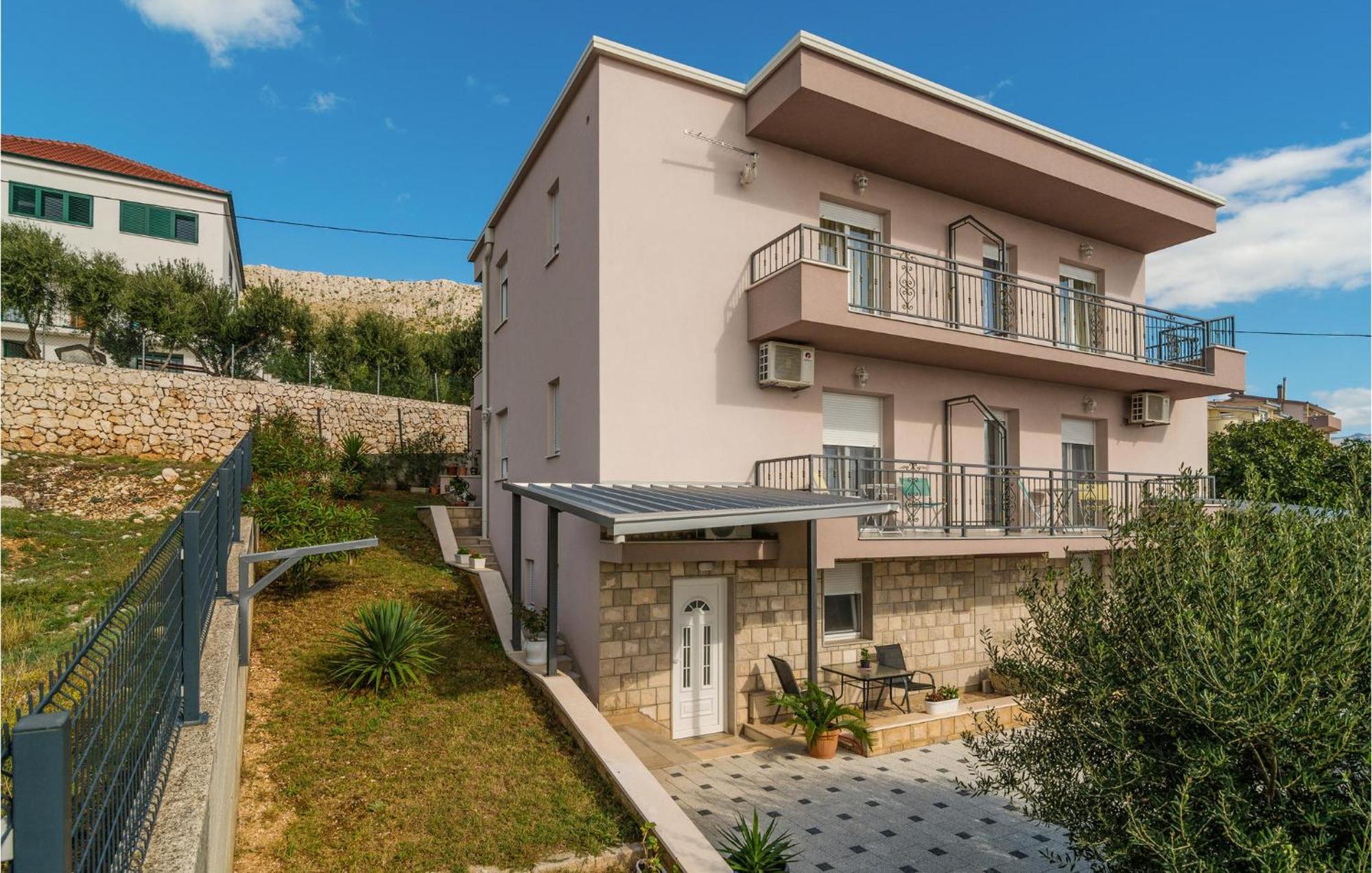 2 Bedroom Awesome Apartment In Mali Rat Sumpetar 外观 照片