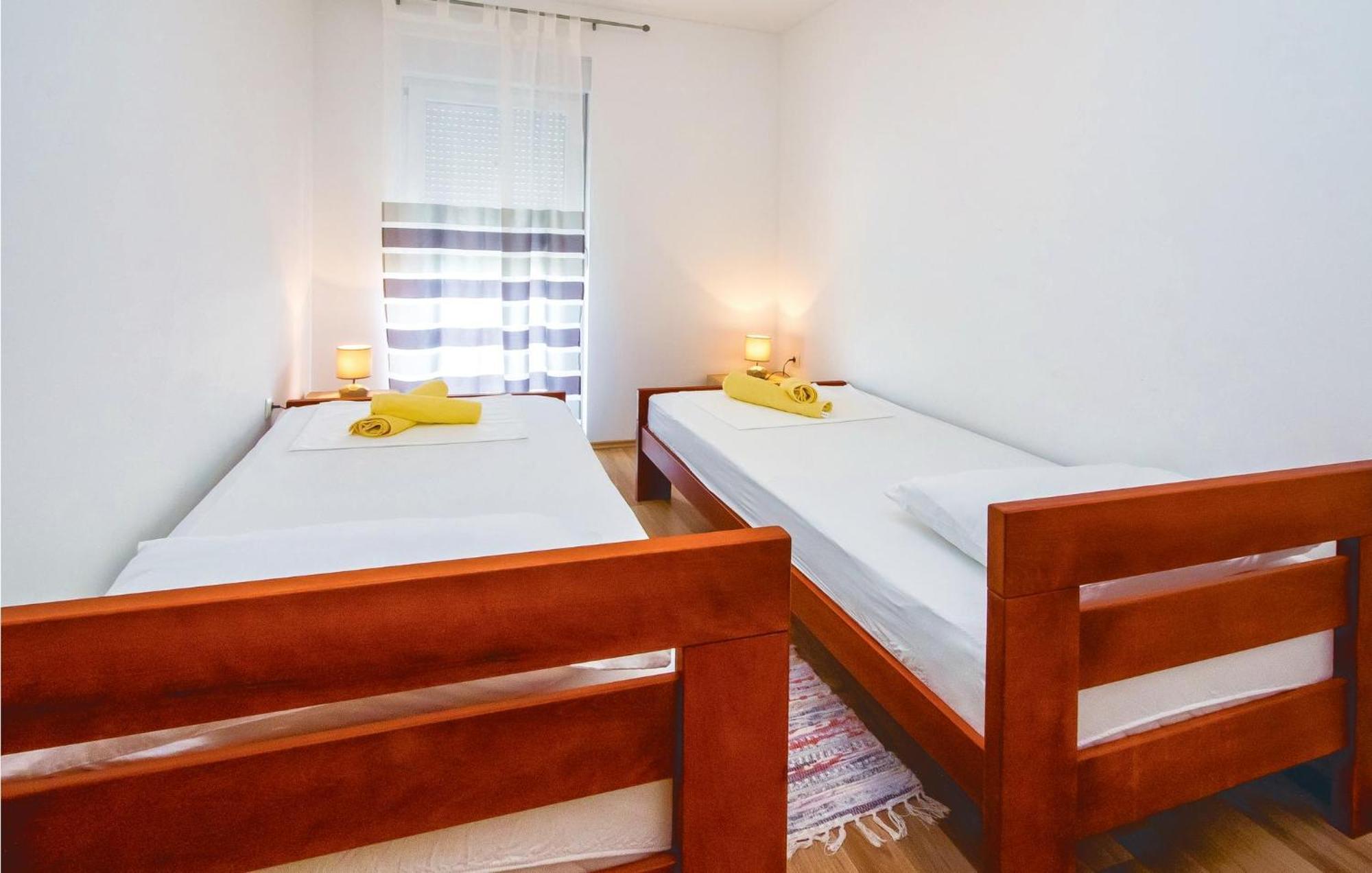 2 Bedroom Awesome Apartment In Mali Rat Sumpetar 外观 照片