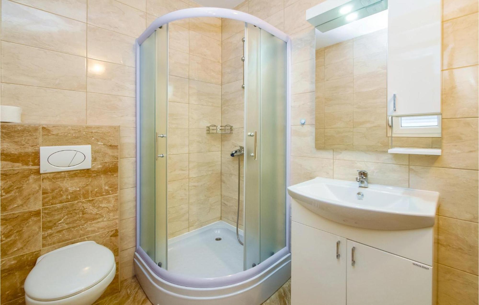 2 Bedroom Awesome Apartment In Mali Rat Sumpetar 外观 照片